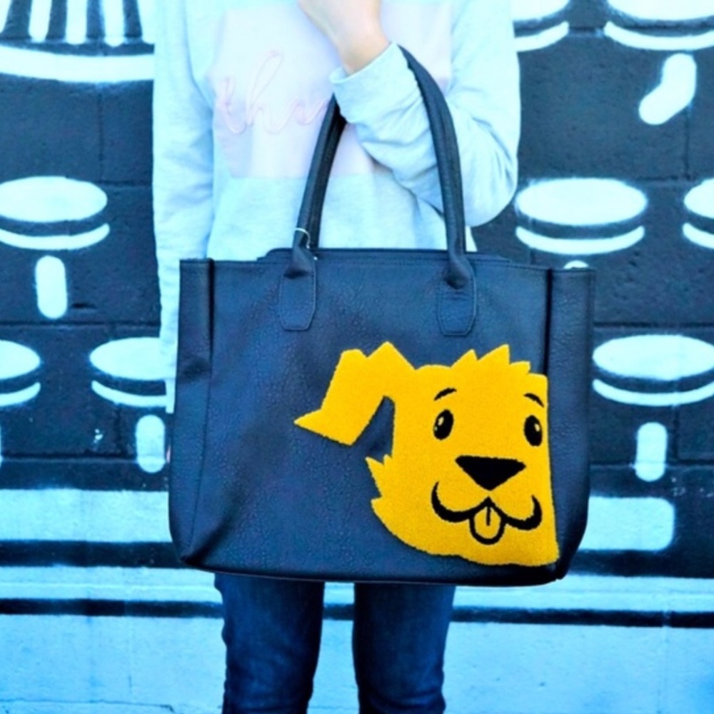 NWT Adorable Large Dog Tote Bag in Black with Textured Puppy Face!